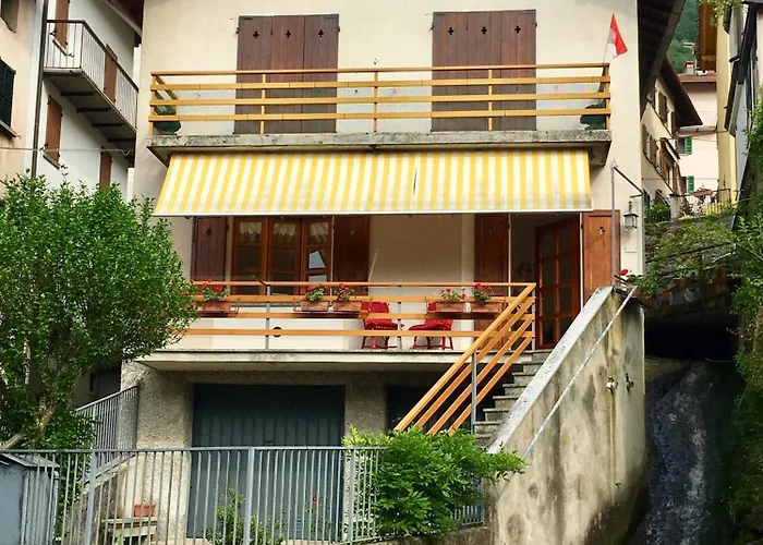 Casa Del Quai * Schignano (Como)